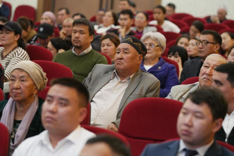 НУРАЛХАН КУШЕРОВ ВСТРЕТИЛСЯ С ЖИТЕЛЯМИ ГОРОДА ТУРКЕСТАНА И ОБСУДИЛ АКТУАЛЬНЫЕ ВОПРОСЫ