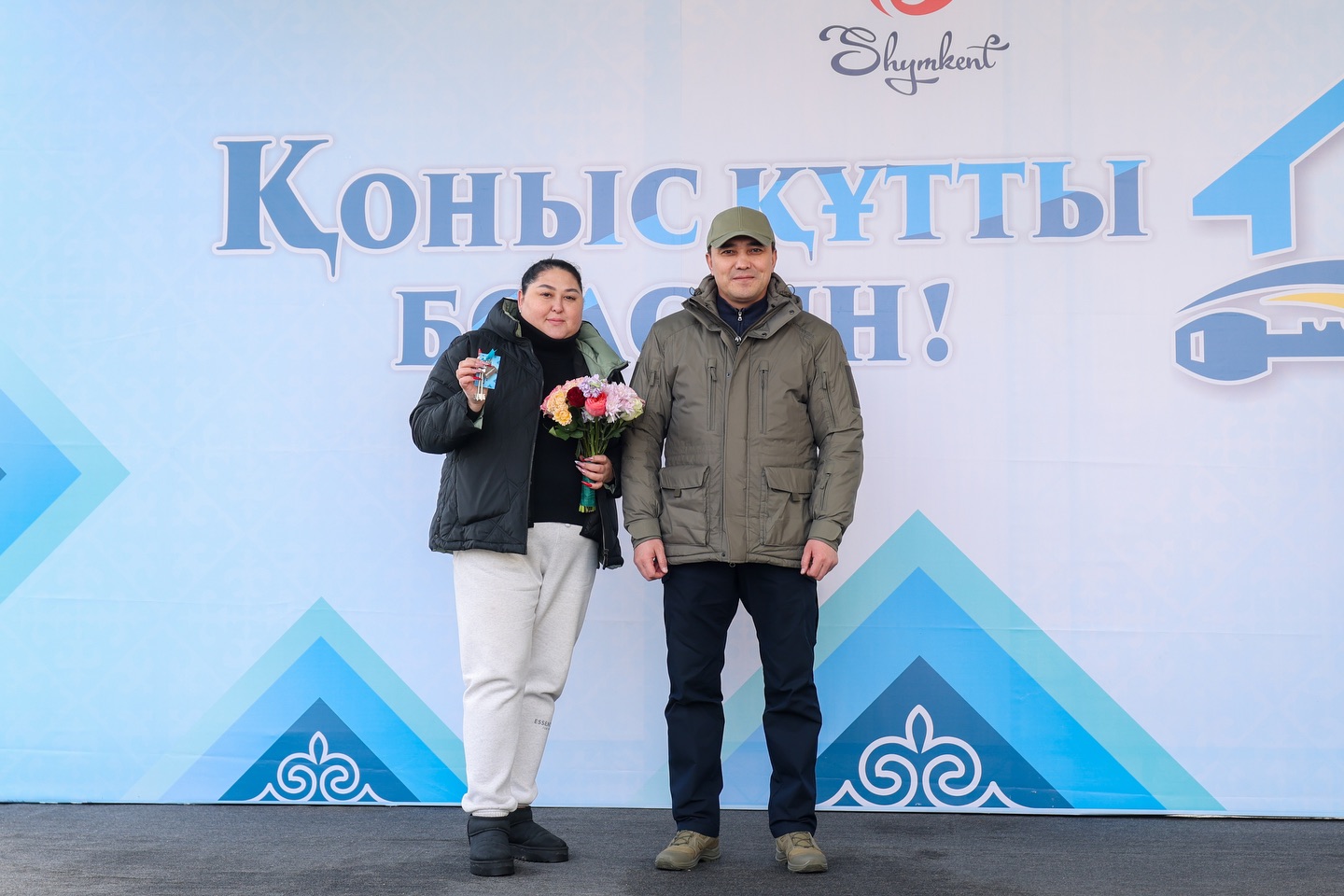 В МИКРОРАЙОНЕ «ТҰРАН» 24 СЕМЬИ ПОЛУЧИЛИ АРЕНДНОЕ ЖИЛЬЁ