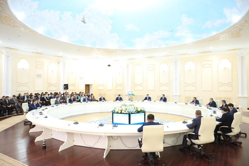 Советник Президента встретился с сельскими акимами Актюбинской области