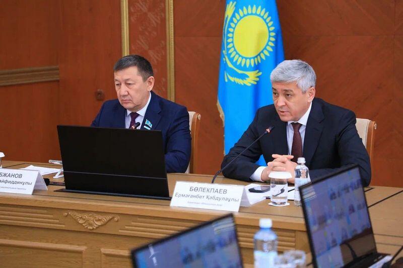 Депутаты утвердили инвестплан и уточнили бюджет Карагандинской области на 2026 год