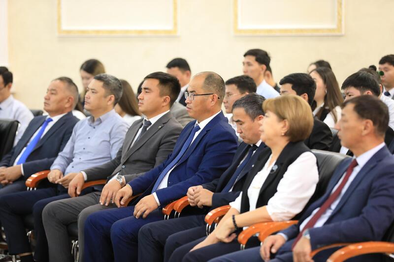 Советник Президента встретился с сельскими акимами Актюбинской области