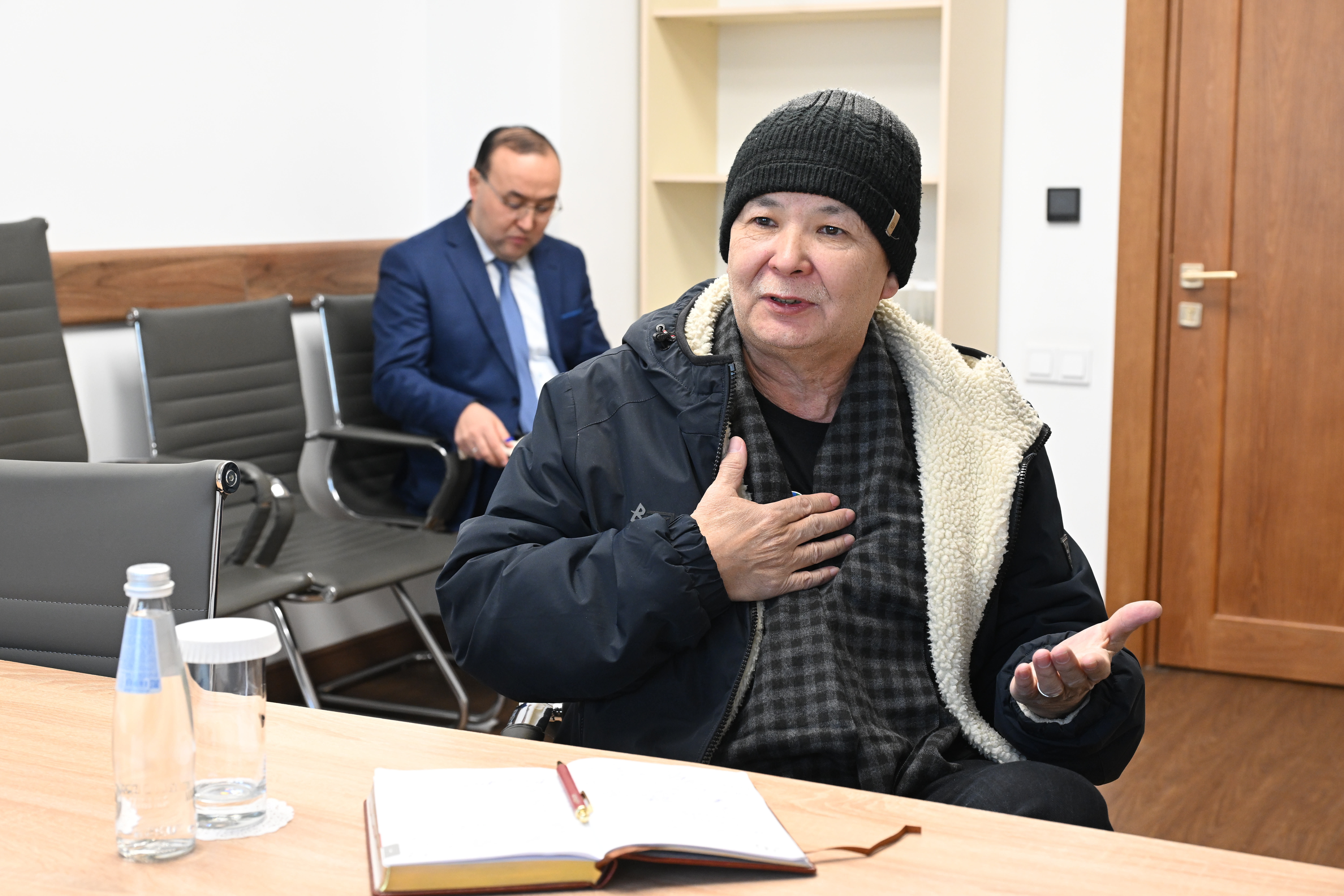 Заместитель акима Алматы Абзал Нукенов провел личный прием граждан