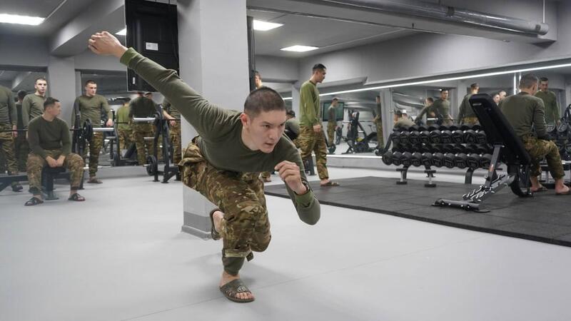 Казахстанский призер чемпионата мира по конькобежному спорту проходит срочную службу в Алматинском гарнизоне