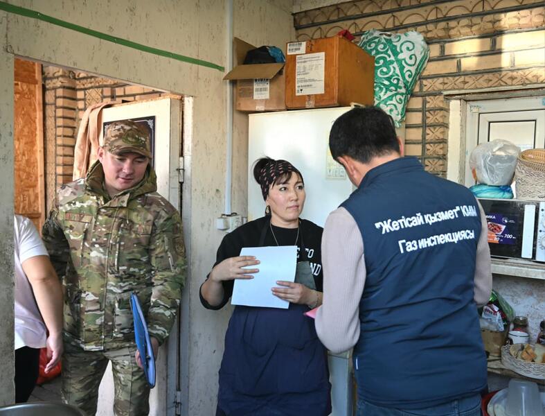 ТУРКЕСТАН: В ЖЕТЫСАЕ ПРОВЕРИЛИ ПОЖАРНУЮ БЕЗОПАСНОСТЬ НА ОБЩЕСТВЕННЫХ ОБЪЕКТАХ