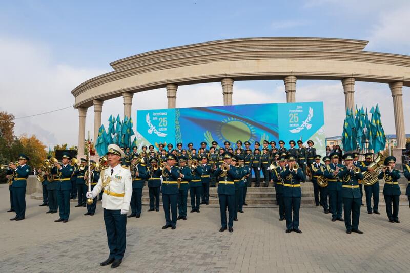 Жамбылцы отметили День Республики