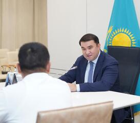 АКИМ ТУРКЕСТАНСКОЙ ОБЛАСТИ ПРОВЕЛ ЛИЧНЫЙ ПРИЕМ ГРАЖДАН
