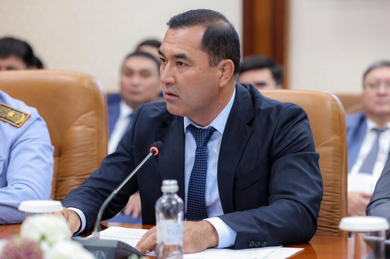 АППАРАТ ОТЫРЫСЫ: ӨЗЕКТІ МӘСЕЛЕЛЕР ҚАРАЛДЫ