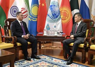 Министр иностранных дел Казахстана посетил штаб-квартиру ШОС