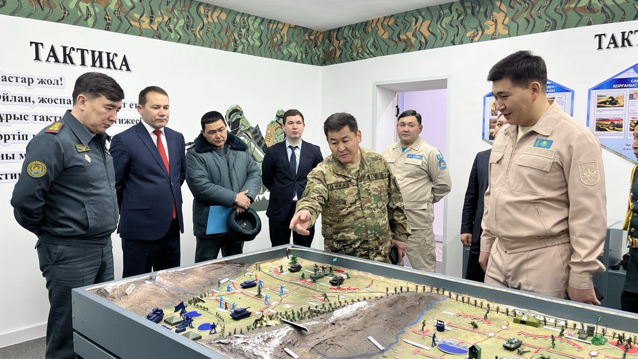 Министерство обороны проводит в южных регионах акцию «Біртұтас ел – біртұтас жер» для допризывной молодежи