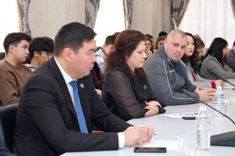 Профессор литовского университета консультирует костанайских предпринимателей на базе КРУ