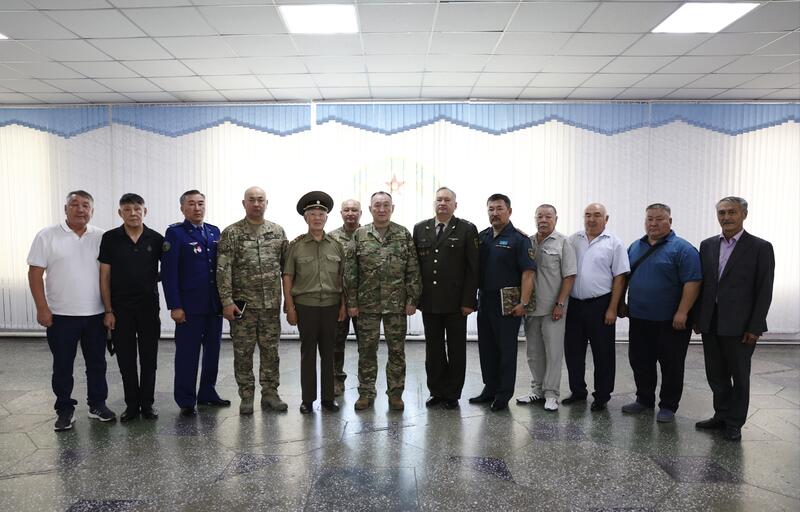 Министр обороны проинспектировал воинские части Абайского гарнизона