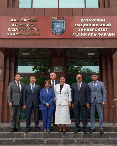 В Бишкеке обсудили развитие филиала КазНУ имени аль-Фараби