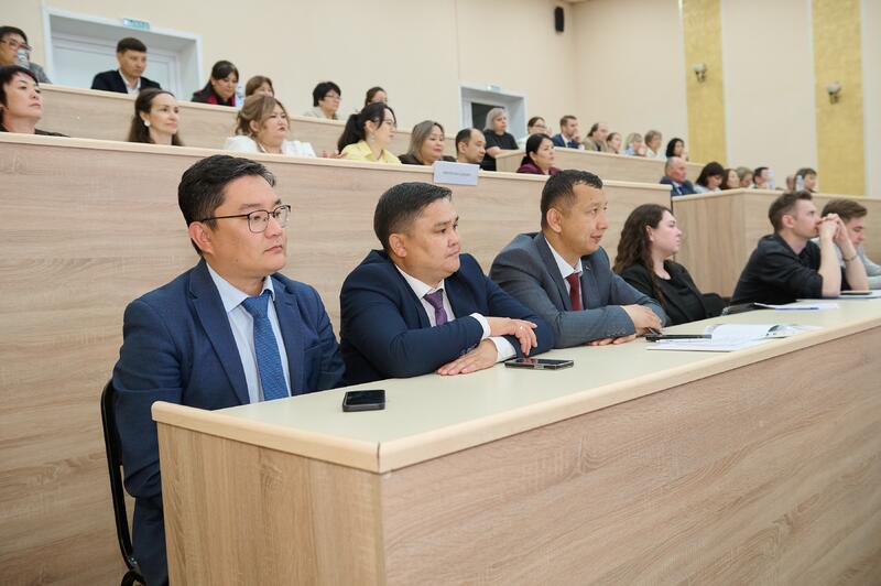 В Kozybayev University прошел педагогический форум по вопросам развития регионального образования