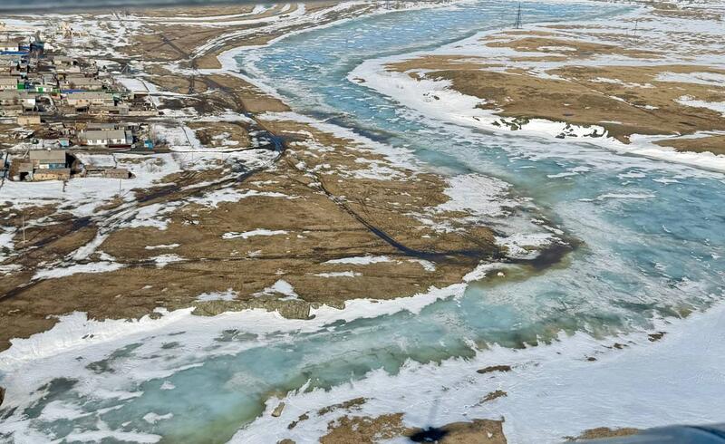 Аким области проверил паводковую обстановку с воздуха