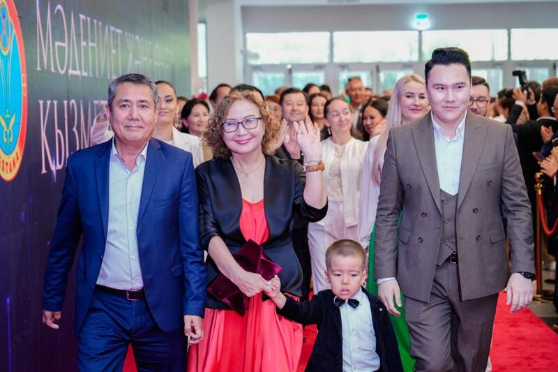 В Астане отличники культуры были награждены специальной номинацией