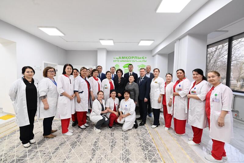 Министр здравоохранения ознакомился с работой центра раннего вмешательства «Қамқорлық»