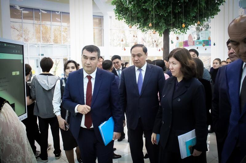 Наша задача — обеспечить детям качественное образование и доступ к передовым образовательным технологиям, создав равные условия школьной инфраструктуры в городах и селах — министр просвещения Жулдыз Сулейменова