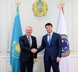 Аким Алматы обсудил перспективы сотрудничества с послом Италии