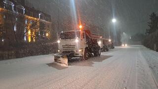 Тысяча единиц спецтехники задействована в снегоуборочных работах в Астане