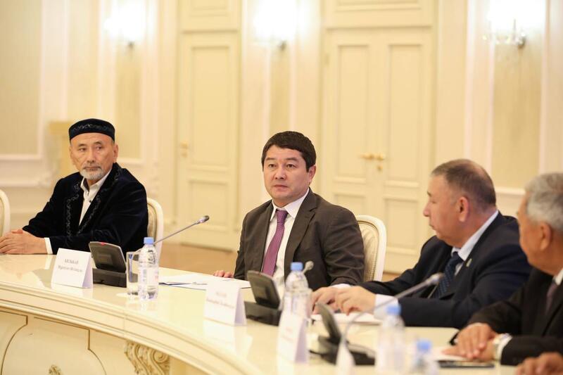 В Мангистау члены Ассамблеи обсудили вопросы мира и согласия