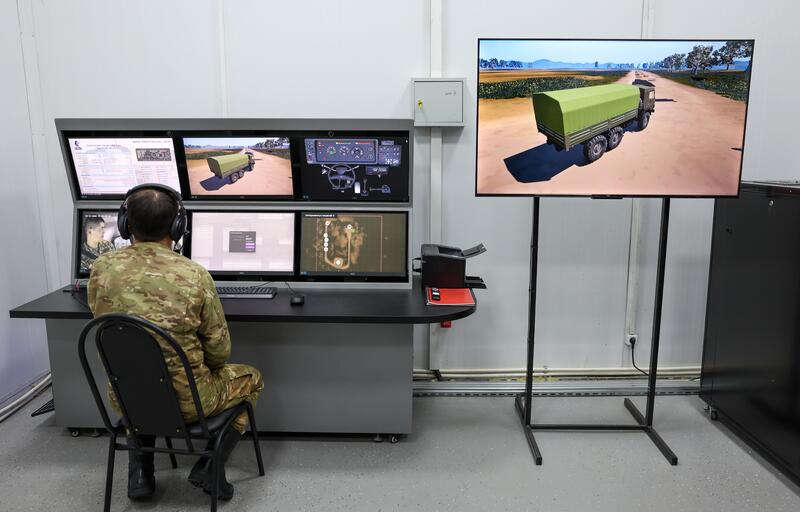 Министр обороны проинспектировал воинские части Сил специальных операций в Астане