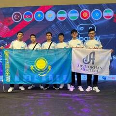 Акмолинские школьники выиграли путевки на чемпионат мира по робототехнике в Италии