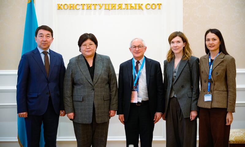 Конституционный Суд посетили международные наблюдатели за референдумом по новой Конституции