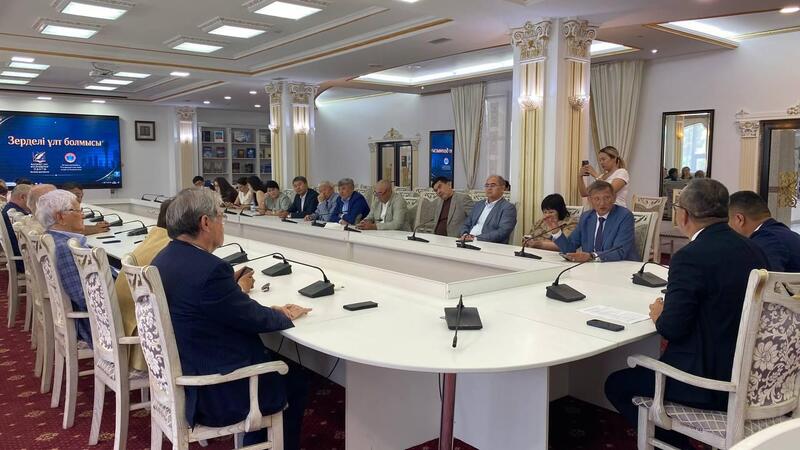 «Зерделі ұлт болмысы»: в Астане прошел круглый стол, организованный Союзом писателей