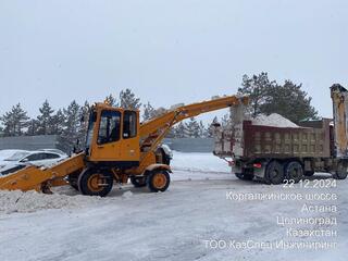 В работе по уборке снега в Астане задействовано более 2,6 тыс. дорожных рабочих