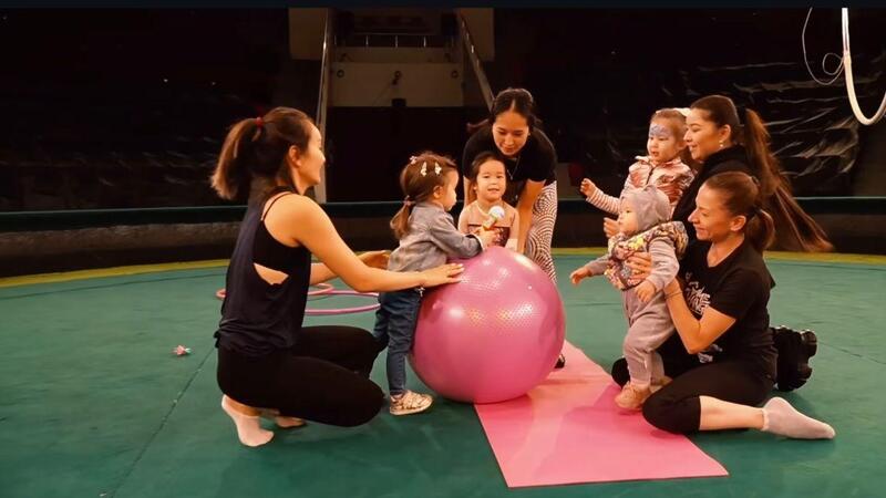 Республиканский челлендж «Анаға тағзым – анаға құрмет» продолжили работники культуры