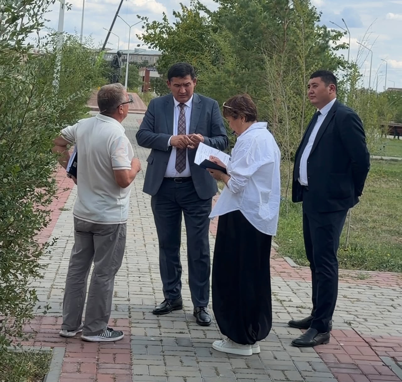 В рамках рабочего объезда состоялось посещение городского парка культуры и отдыха