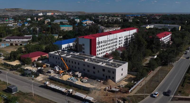 Модернизация сельского здравоохранения: за счет средств Спецгосфонда в трех районных больницах строятся пристройки