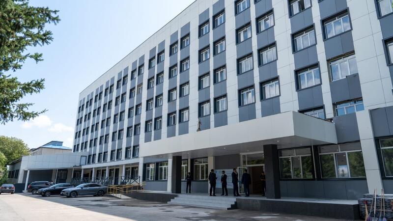 В ВКО ведётся реконструкция здания Центра матери и ребенка