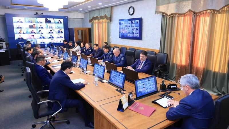 В Карагандинской области усиливают профилактику подростковых суицидов