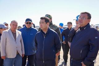 Айдарбек Сапаров ознакомился с ходом обработок против саранчовых в Кызылординской области