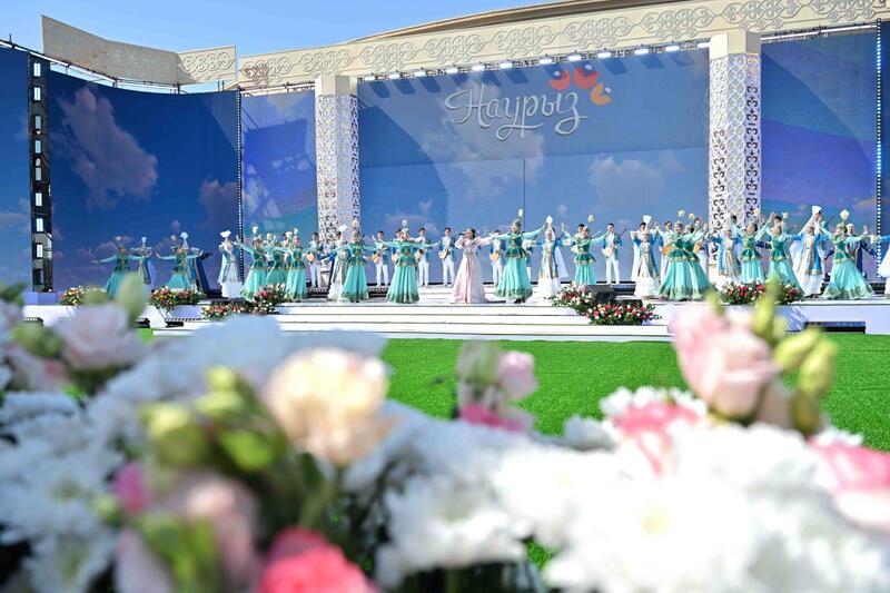 Президент посетил концерт по случаю праздника Наурыз