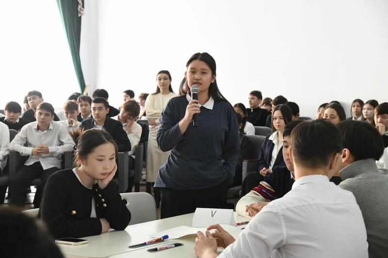 В Астане школьникам продемонстрировали последствия нарушения закона через кино