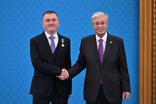 Столичные учителя получили государственные награды