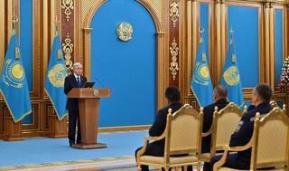 Президент поздравил спасателей с профессиональным праздником