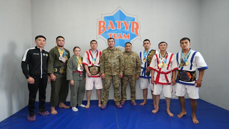Глава МЧС посетил спортивный комплекс «Batyr» в Караганде