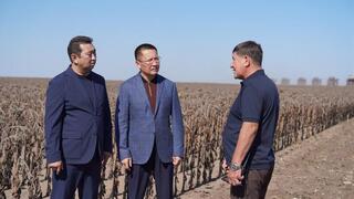 Айдарбек Сапаров ознакомился с ходом уборочной кампании в Павлодарской области