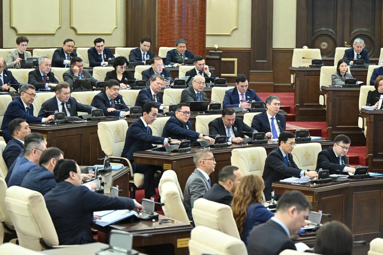 Казахстан и Китай реализуют три проекта ВИЭ на 2,2 млрд долларов