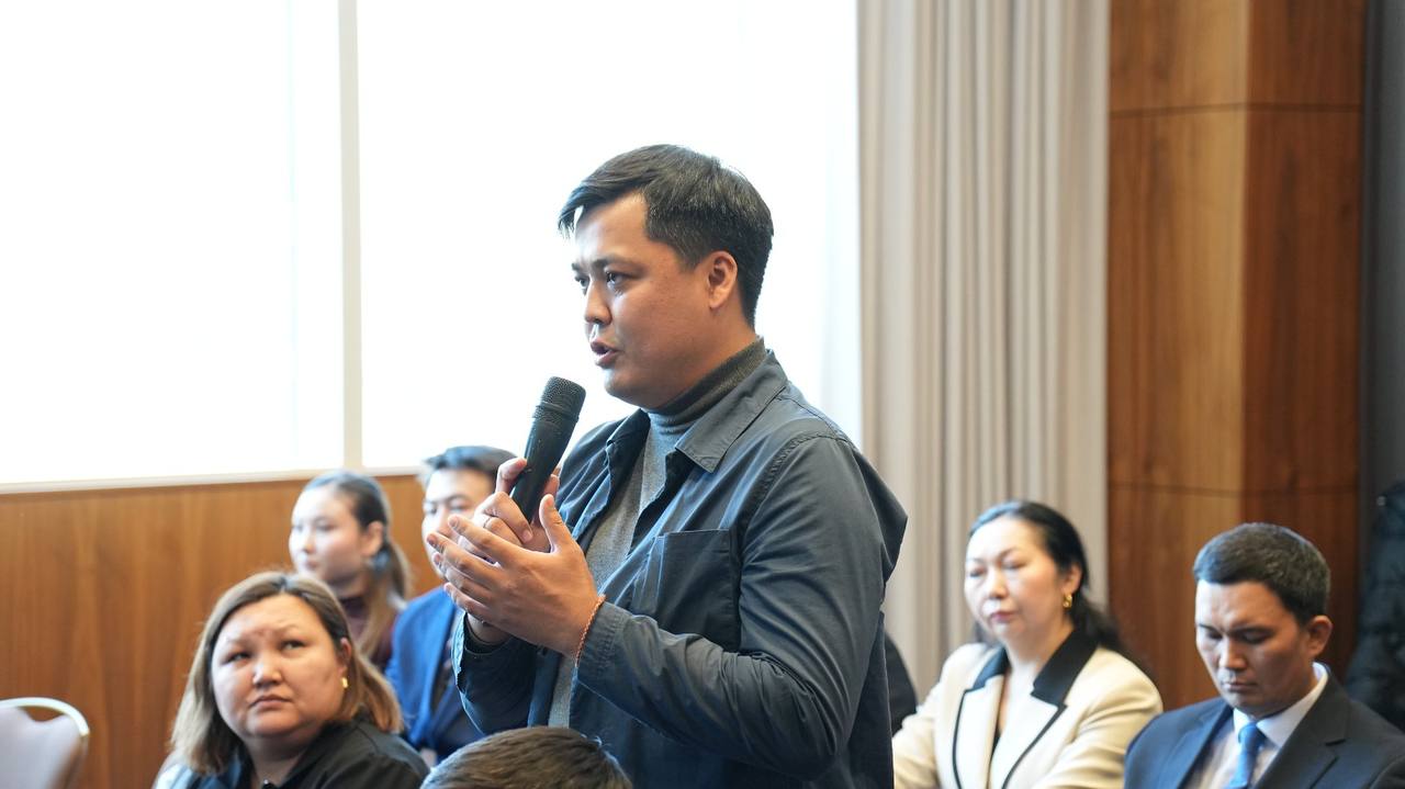 Консультационная встреча со слушателями 5-го потока Школы аналитики при Сенате Парламента Республики Казахстан