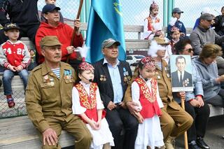 Выступление военного оркестра и полевая каша: как жители Уркера отметили День Победы