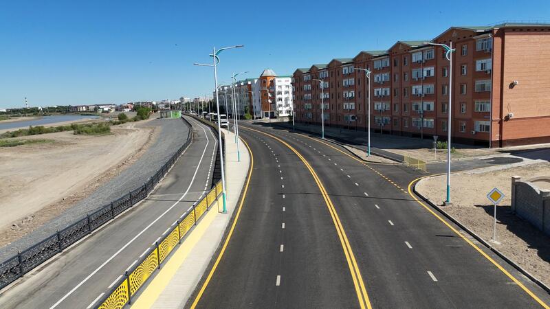 Заместителя Премьер-Министра РК Ермека Кошербаева ознакомился с реконструкцией проспекта 25-летия Независимости