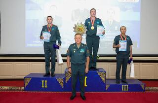 В Астане наградили победителей чемпионата по плаванию среди военнослужащих