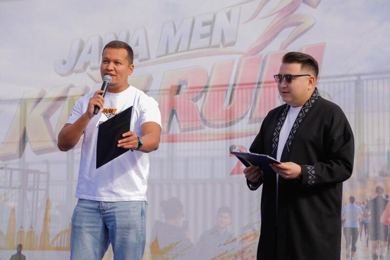 В Астане прошел массовый забег «JANA MEN KUZ RUN»