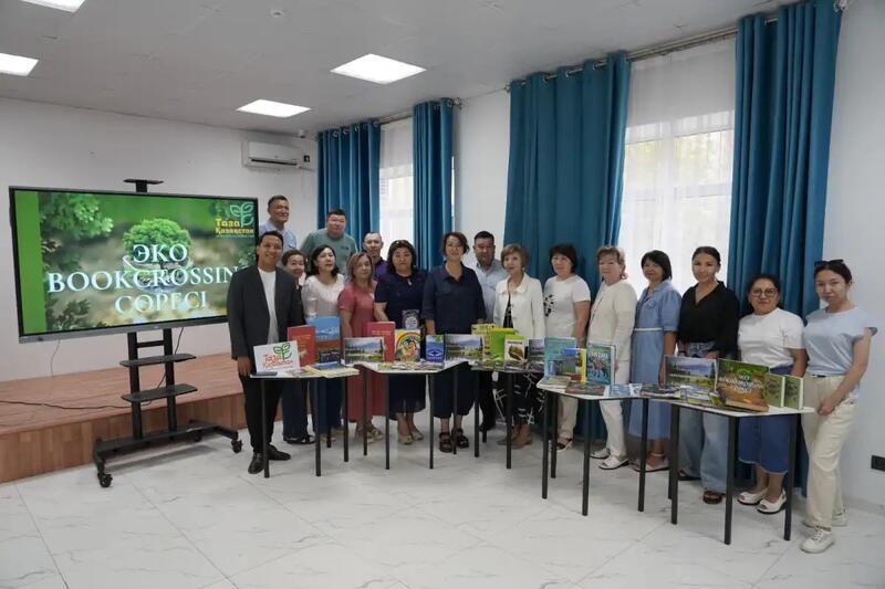 «Таза Қазақстан»: полка экобуккроссинга появилась в Астане