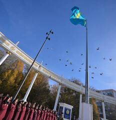 В честь Дня Республики в Павлодаре прошла церемония поднятия Государственного флага Республики Казахстан