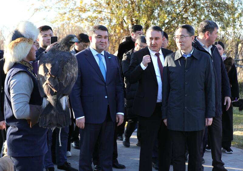 Н. КУШЕРОВ ОЗНАКОМИЛ ИНОСТРАННЫХ ИНВЕСТОРОВ С КУЛЬТУРНЫМ НАСЛЕДИЕМ ТУРКЕСТАНА